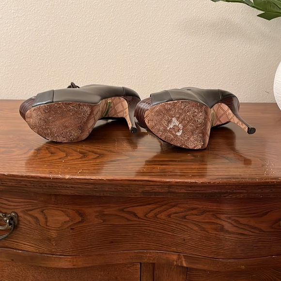 L.A.M.B. Oxford Lace Up Open Toe Heels - Picture 6 of 14